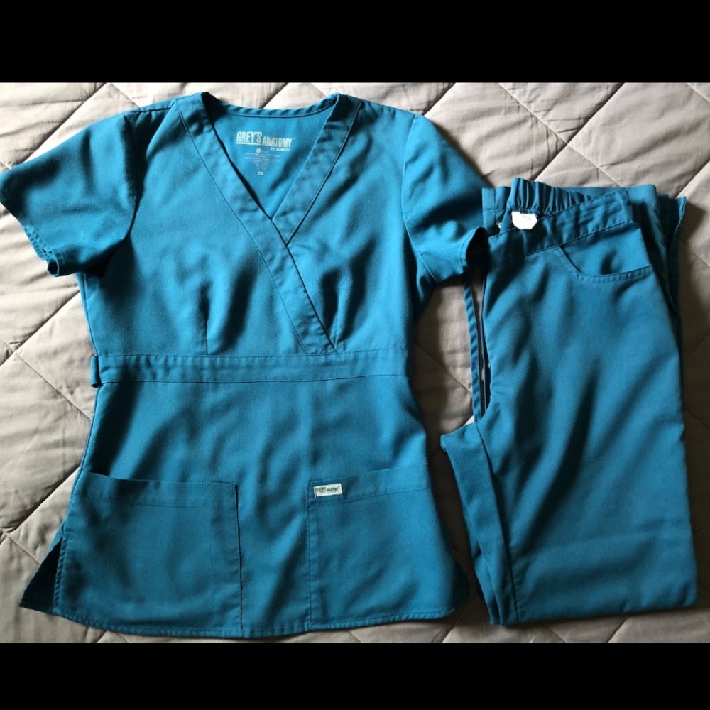 Grey’s Anatomy scrub set